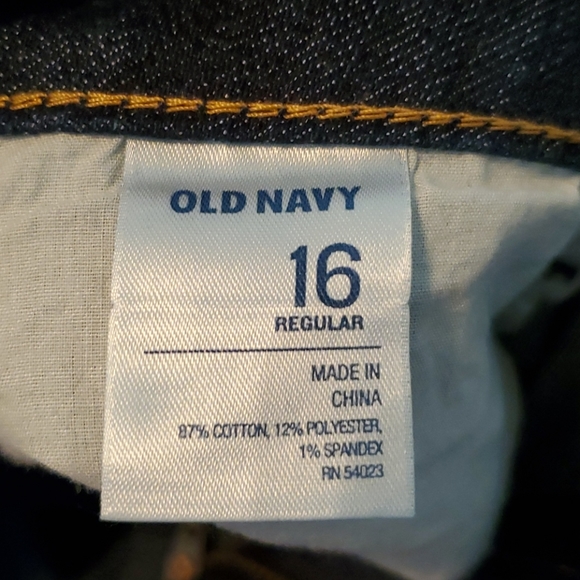 NWOT Old Navy Boot Cut Dark Wash Jeans- Size 16 - Picture 8 of 9